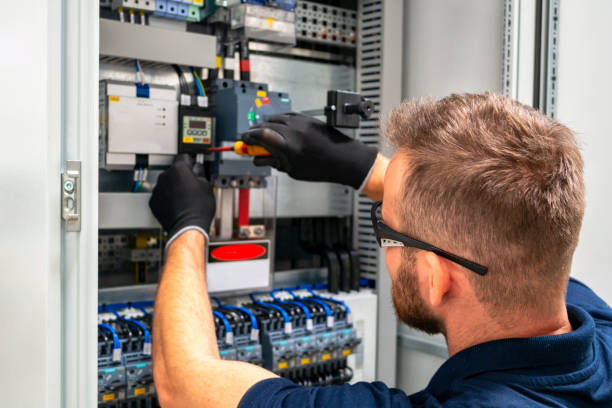 Best Affordable Emergency Electrician  in Perry, IA